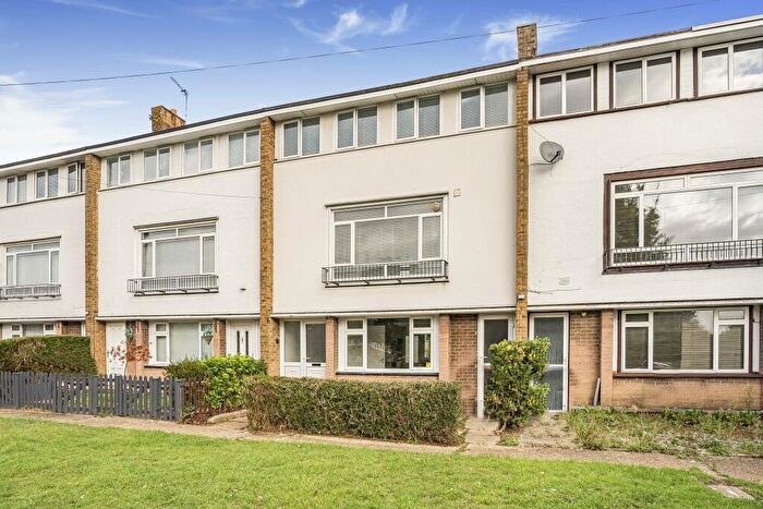 3 Bedroom Terraced House For Sale In Heronswood Road, Welwyn Garden City, Hertfordshire, AL7