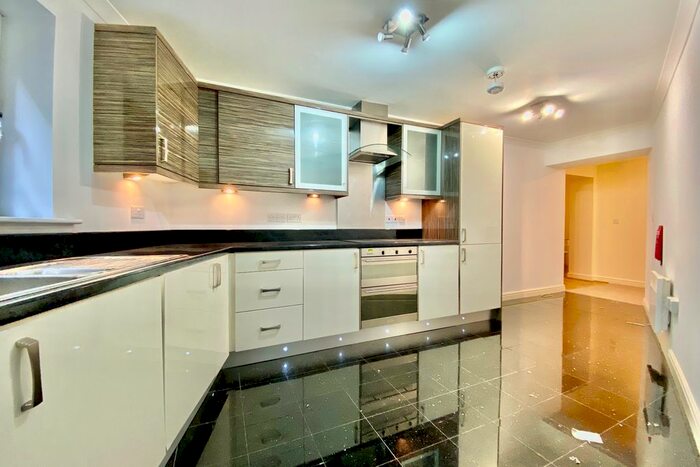 2 Bedroom Flat To Rent In Back York Street, Leeds, LS2