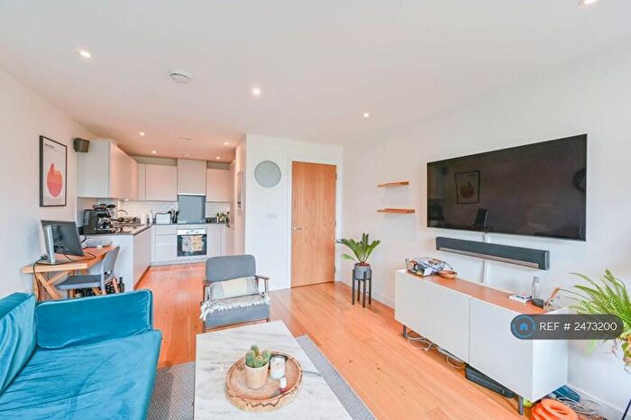 2 Bedroom Flat To Rent In Dalston Lane Terrace, London, E8