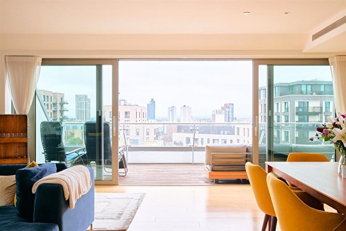 3 Bedroom Flat To Rent In Eastfields Avenue, Wandsworth, SW18