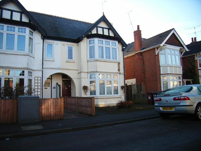 Studio To Rent In Melrose Avenue, Reading, Berkshire, RG6