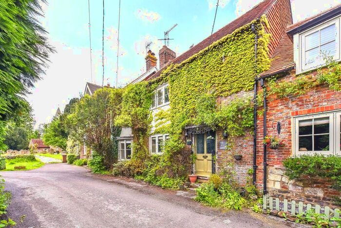 3 Bedroom Terraced House For Sale In Church Street, Liss, Hampshire, GU33