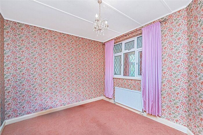 2 Bedroom Bungalow For Sale In Lyndhurst Avenue, Whitton, TW2