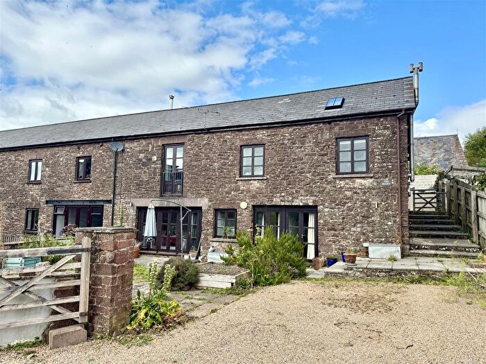 4 Bedroom End Of Terrace House For Sale In Earlswood, Chepstow, NP16