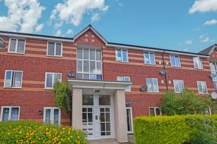 2 Bedroom Flat To Rent In Blackburn Street, Salford, M3