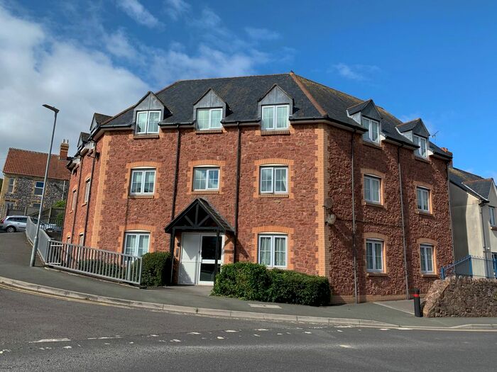 2 Bedroom Flat To Rent In Gillams Close, Watchet TA23