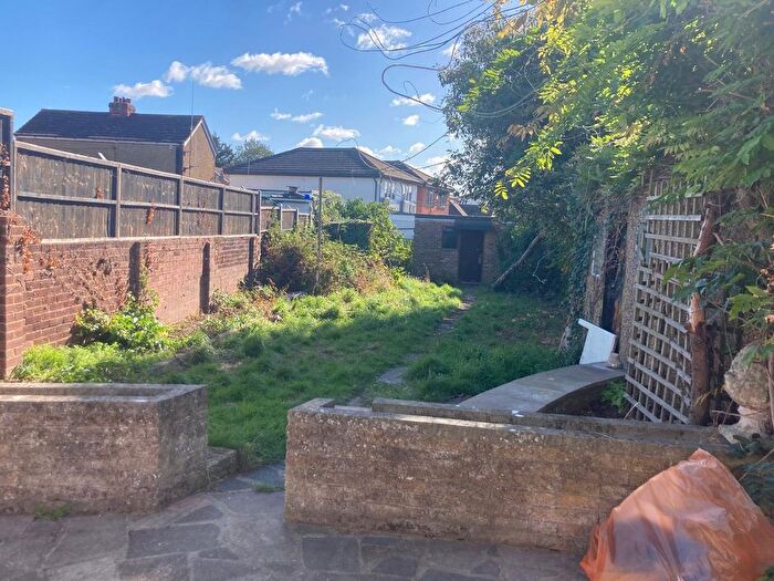 3 Bedroom Bungalow To Rent In Philip Road, Rainham, RM13