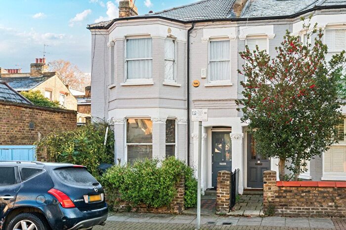 4 Bedroom Semi Detached House For Sale In Erpingham Road, Putney, London, SW15