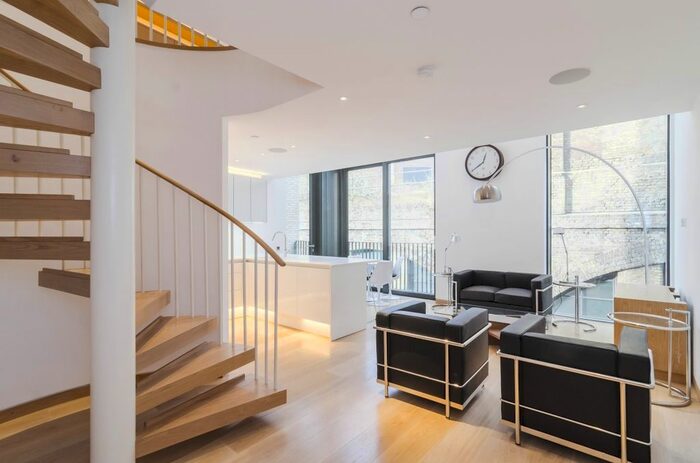 2 Bedroom Flat To Rent In Stoney Street, London, SE1