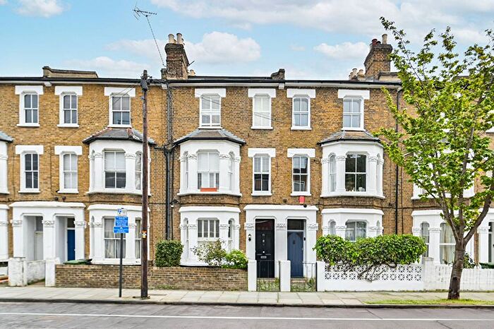 5 Bedroom Property For Sale In Macfarlane Road, Shepherd's Bush, London, W12