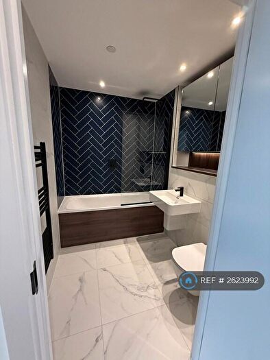 2 Bedroom Flat To Rent In Bankside Boulevard, Manchester City Centre, M3