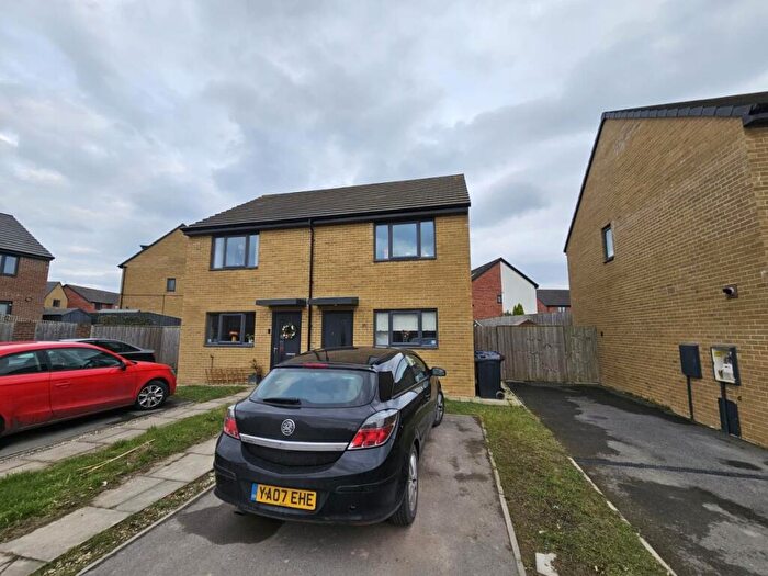 2 Bedroom Semi-Detached House To Rent In School Street, Thurnscoe, S63