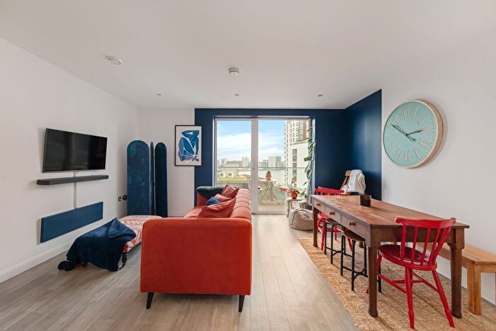 1 Bedroom Flat For Sale In Chandlers Avenue, London, SE10