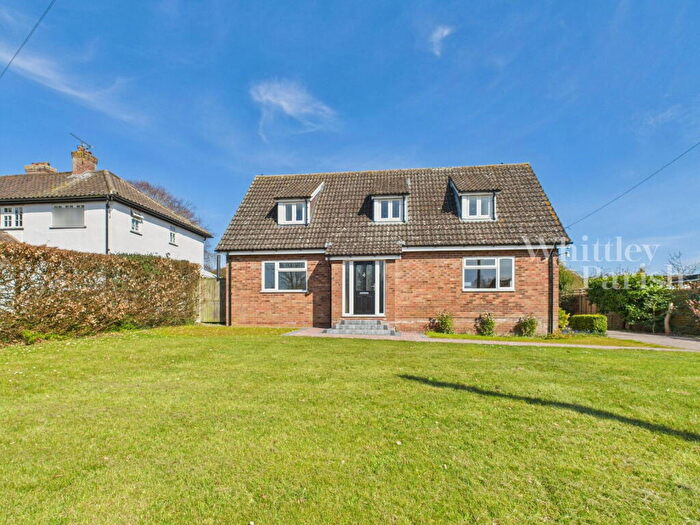 4 Bedroom Detached House For Sale In Broaden Lane, Hempnall, Norwich, NR15