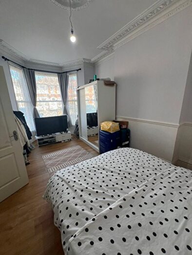 1 Bedroom Flat To Rent In Ilford, IG1