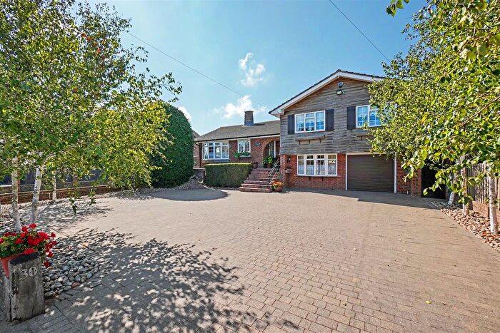 5 Bedroom Detached House For Sale In Christmas Lane, High Halstow, Rochester, ME3