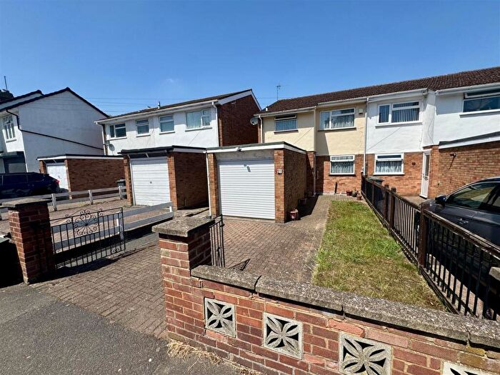 3 Bedroom End Of Terrace House For Sale In Norton Road, Luton, LU3