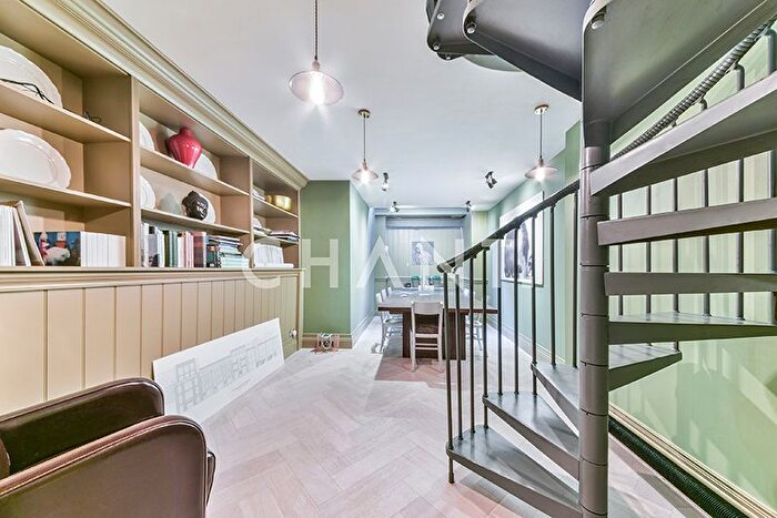 1 Bedroom Flat To Rent In - Brune Street, London, E1