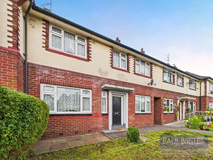 3 Bedroom Terraced House For Sale In Davyhulme Road, Stretford, Manchester, M32