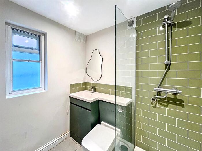 3 Bedroom End Of Terrace House For Sale In King Street, Norwich, NR1