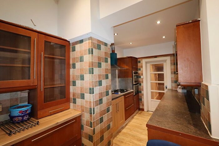 5 Bedroom Terraced House To Rent In Netherfield Gardens, Barking, IG11