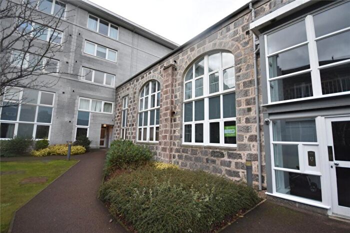 2 Bedroom Flat To Rent In Dee Village, Millburn Street, Ferryhill, Aberdeen, AB11