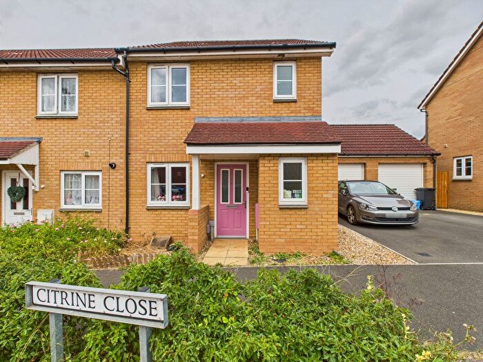 3 Bedroom Property For Sale In Citrine Close, Bridgwater, TA6