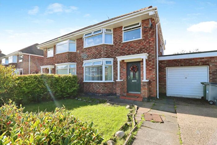 3 Bedroom Semi-Detached House For Sale In Stanhope Drive, Bromborough, CH62