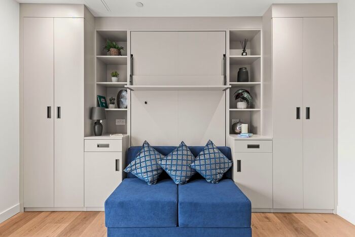 Studio To Rent In Hanger Lane, London, W5