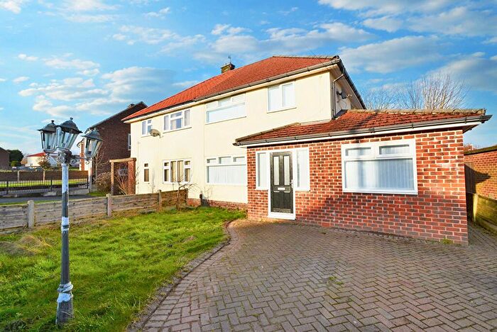 3 Bedroom Property To Rent In Rydal Crescent, Worsley, M28