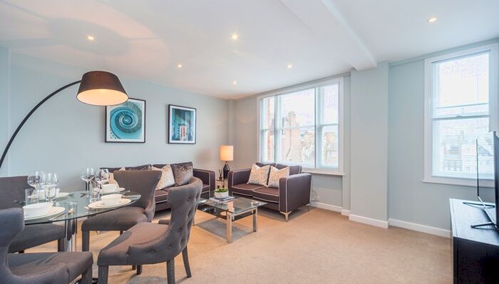 2 Bedroom Flat To Rent In Hill Street, Mayfair, W1J