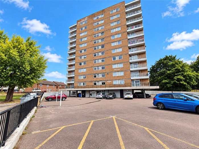 1 Bedroom Flat For Sale In Westwell Close, Orpington, Kent, BR5