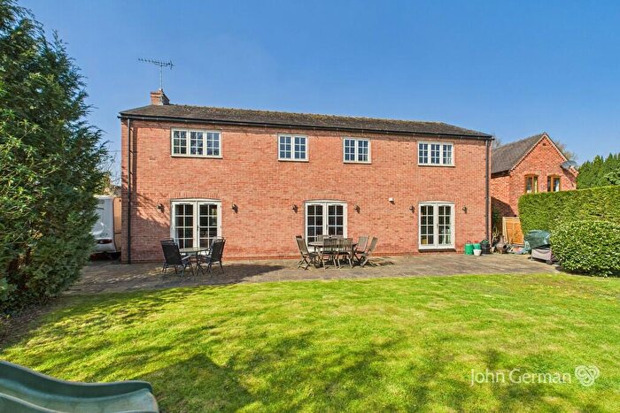 5 Bedroom Detached House For Sale In Wood Lane, Yoxall, DE13