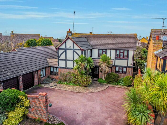4 Bedroom Detached House For Sale In Buckland, Shoeburyness, SS3