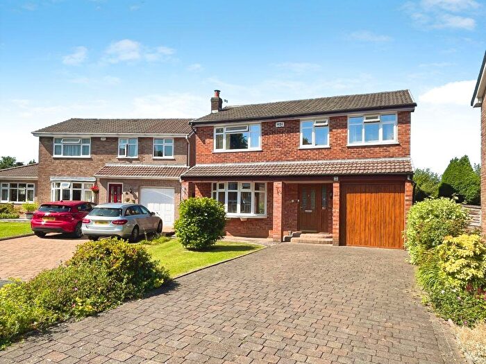 5 Bedroom Detached House For Sale In Silverton Grove, Astley Bridge, BL1