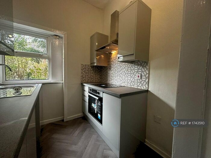 3 Bedroom Flat To Rent In Gladsmuir Road, Glasgow, G52