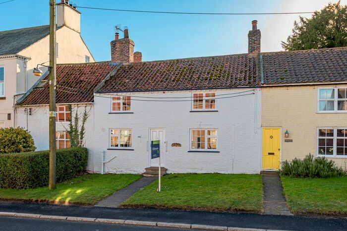 3 Bedroom Terraced House For Sale In High Street, Stillington, York, YO61
