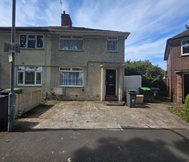 3 Bedroom Semi-Detached House To Rent In Margaret Gardens, Smethwick, West Midlands, B67