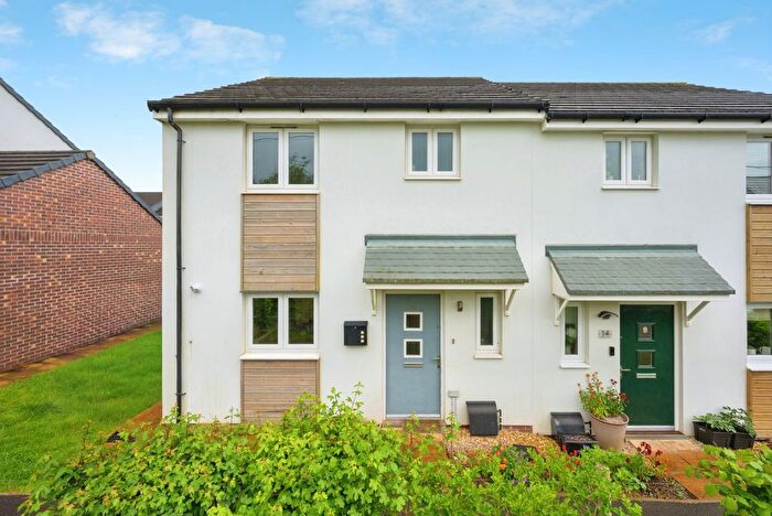 3 Bedroom Semi-Detached House For Sale In Whimbrel Way, Plymouth, Devon, PL9
