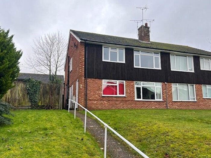 2 Bedroom Apartment To Rent In Raymond Avenue, Canterbury, CT1