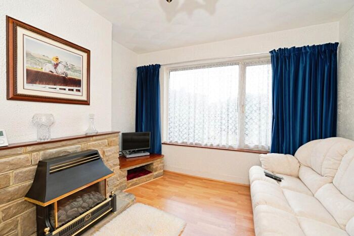 1 Bedroom Flat For Sale In Poynings Drive, Hove, East Sussex, BN3