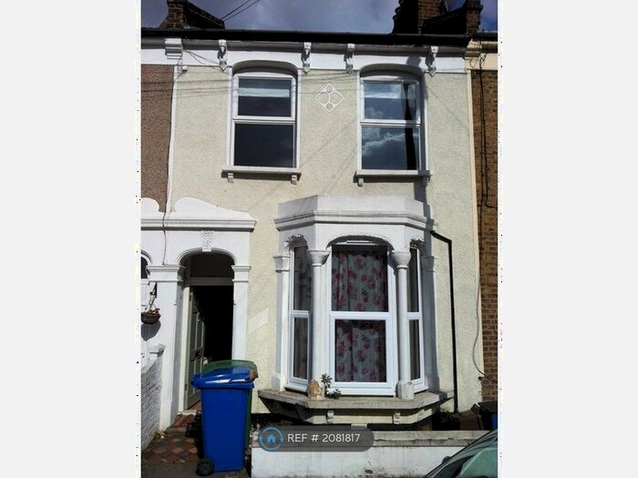 5 Bedroom Terraced House To Rent In Kincaid Road, London, SE15