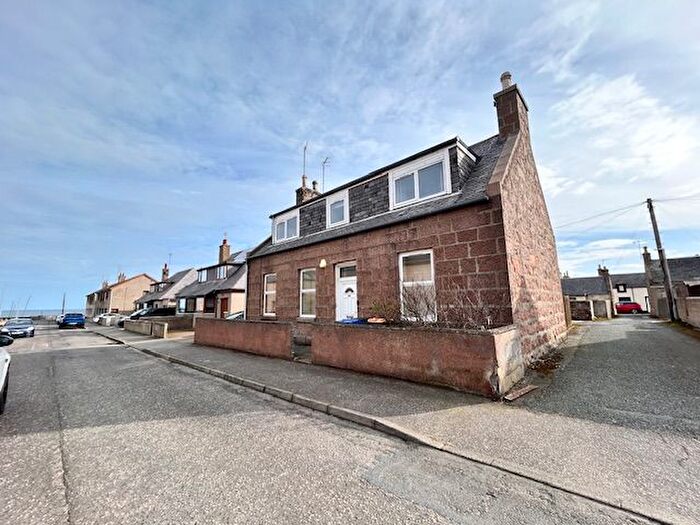 2 Bedroom Flat To Rent In Churchill Drive, Peterhead, Aberdeenshire, AB42