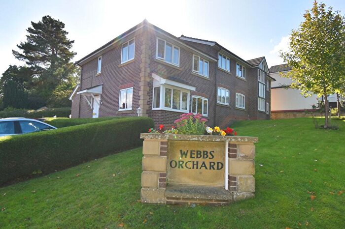 2 Bedroom Flat For Sale In Webbs Orchard, Whaley Bridge, SK23