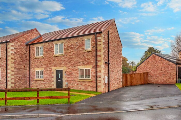 3 Bedroom End Of Terrace House For Sale In Rocking Horse Drive, Pickhill, Thirsk, YO7