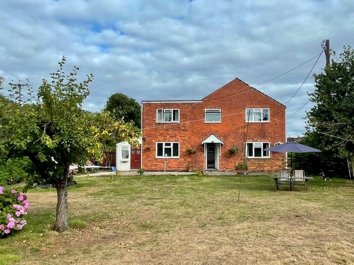 4 Bedroom Detached House For Sale In Swainshill, Hereford, HR4