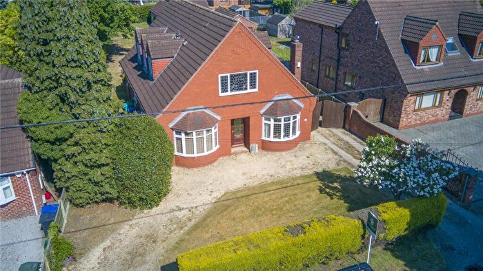 5 Bedroom Detached House For Sale In Cemetery Road, Hatfield Woodhouse, Doncaster, DN7
