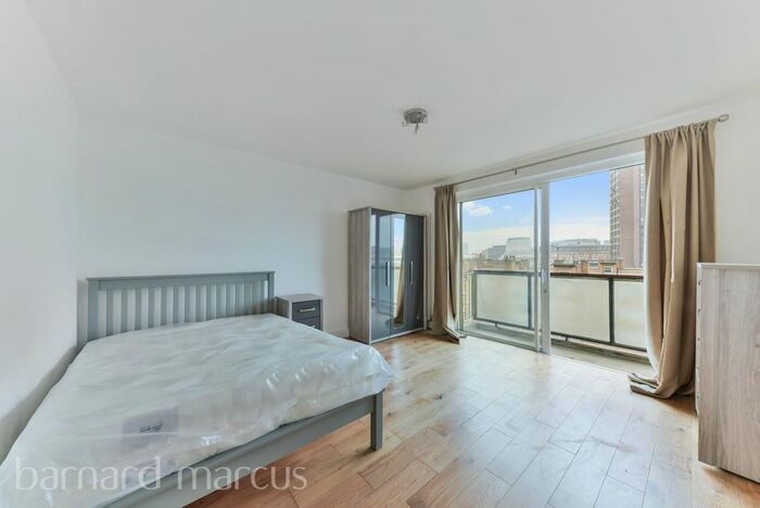 2 Bedroom Flat To Rent In Windmill Walk, London, SE1