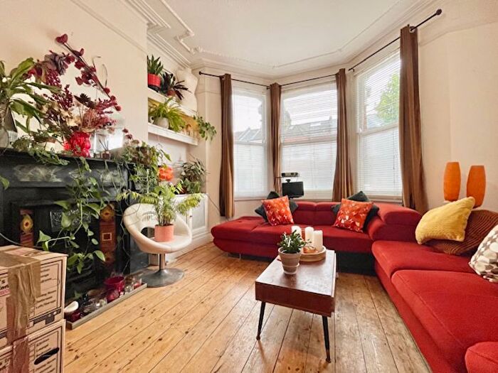 2 Bedroom Property To Rent In Bathurst Gardens, London, NW10