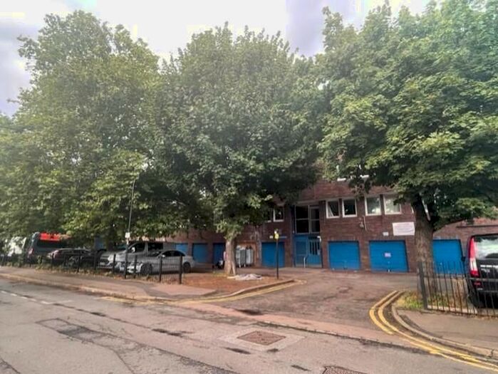 3 Bedroom Flat To Rent In Tanners End Lane, London, N18